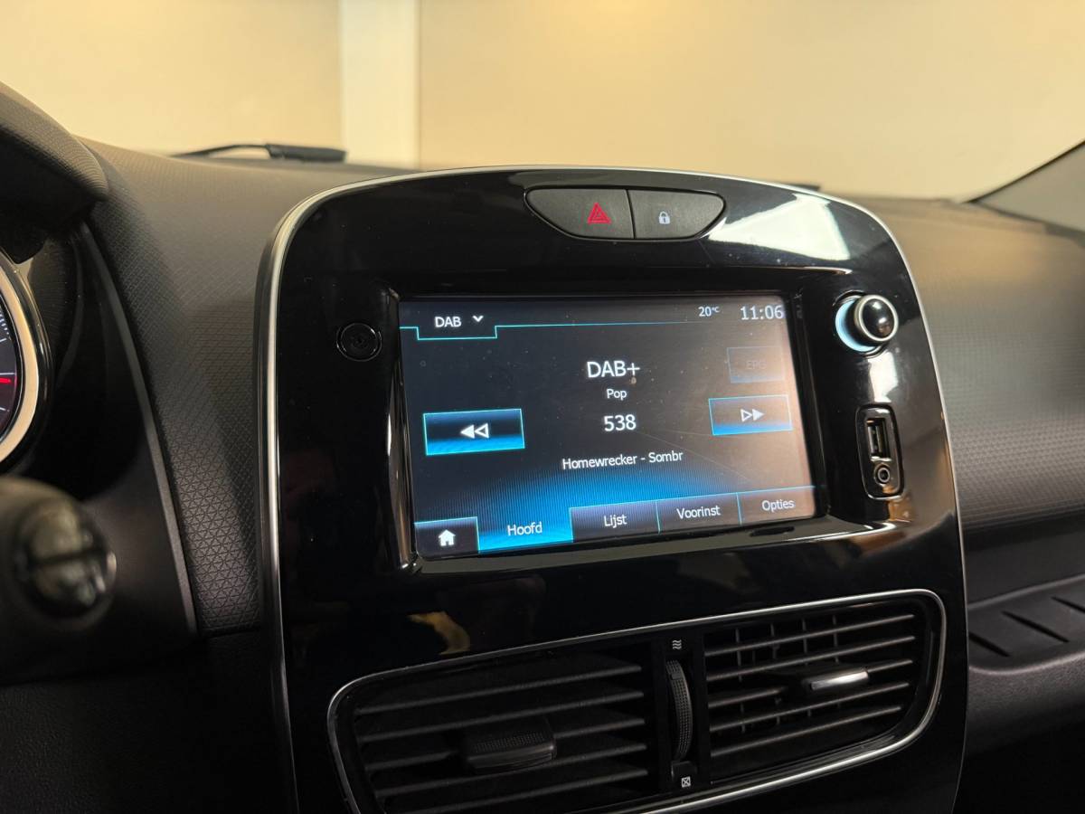 Renault Clio Renault Clio Estate 1.2 TCe Limited *Automaat* Trekhaak|Navi|Cruise|DAB|PDC