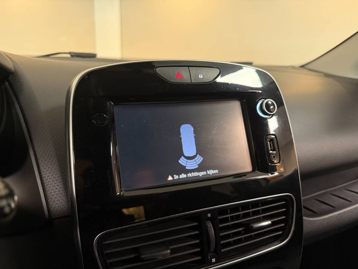 Renault Clio Renault Clio Estate 1.2 TCe Limited *Automaat* Trekhaak|Navi|Cruise|DAB|PDC