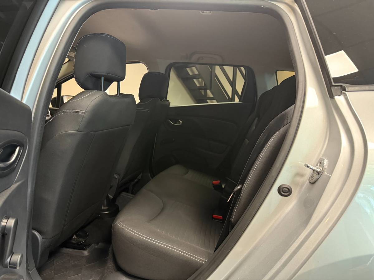 Renault Clio Renault Clio Estate 1.2 TCe Limited *Automaat* Trekhaak|Navi|Cruise|DAB|PDC