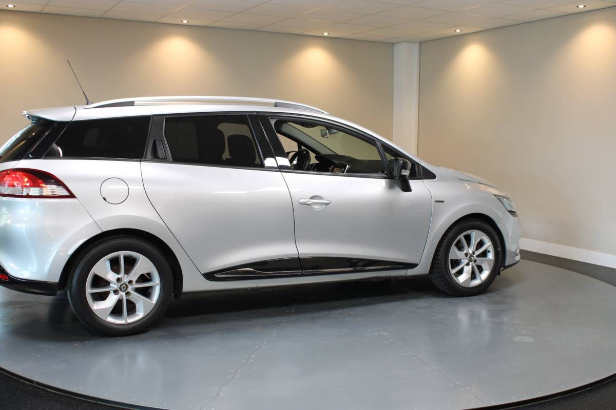 Renault Clio Renault Clio Estate 1.2 TCe Limited *Automaat* Trekhaak|Navi|Cruise|DAB|PDC