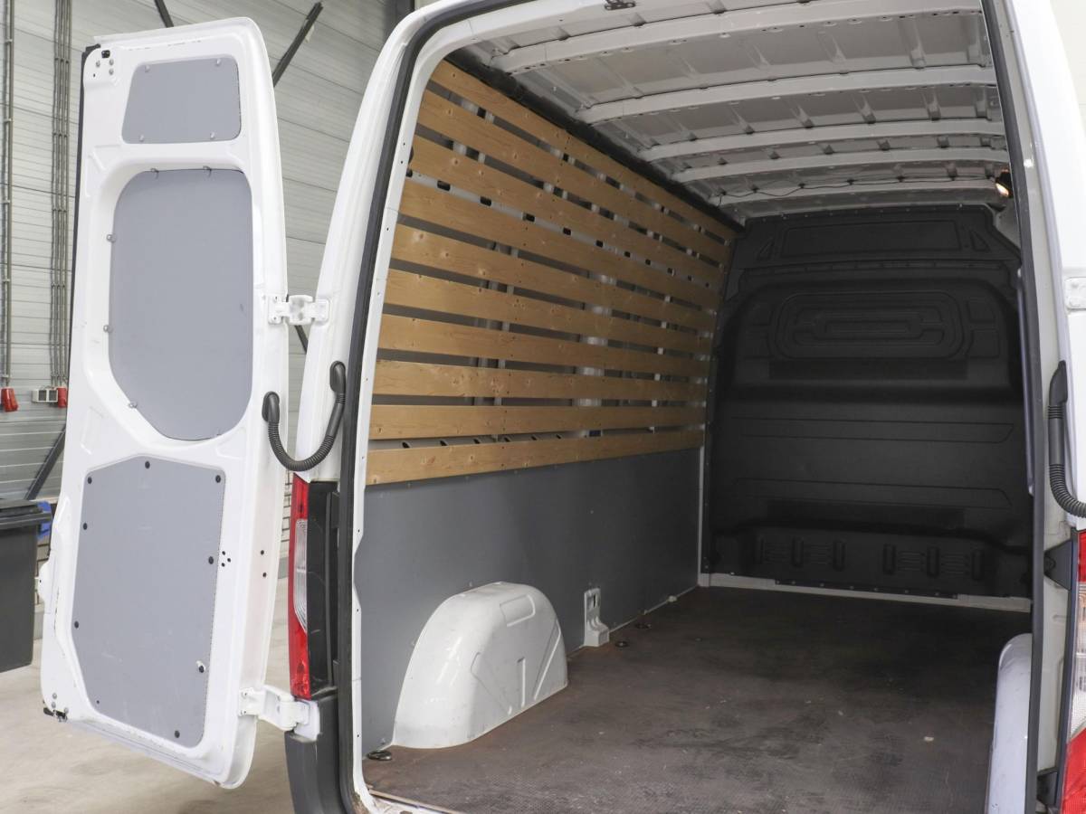 Mercedes-Benz Sprinter Mercedes-Benz Sprinter 315 CDI Automaat L2H2 PRO Airco MBUX Navigatie Adaptive Cruise Control Leder PDC VA + Camera Trekhaak 3500kg Comfortstoel