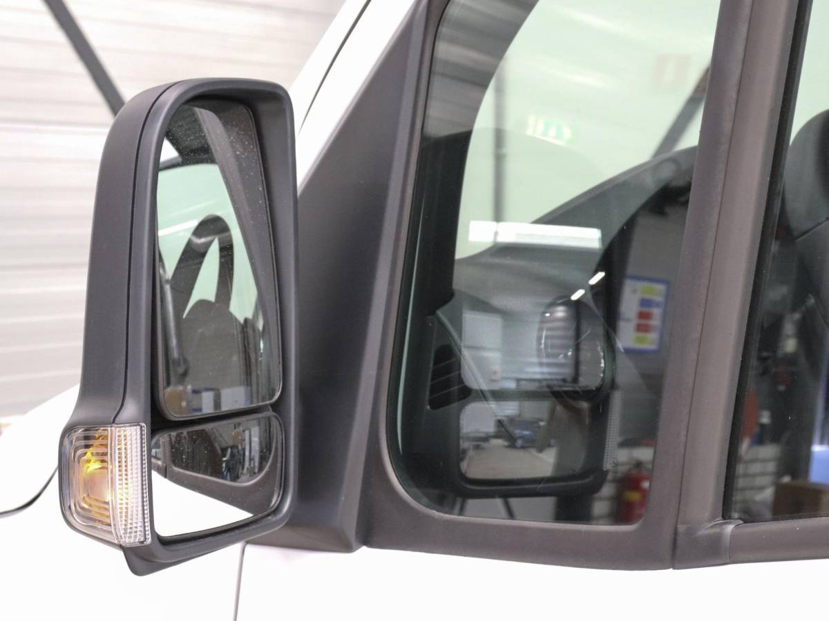 Mercedes-Benz Sprinter Mercedes-Benz Sprinter 315 CDI Automaat L2H2 PRO Airco MBUX Navigatie Adaptive Cruise Control Leder PDC VA + Camera Trekhaak 3500kg Comfortstoel