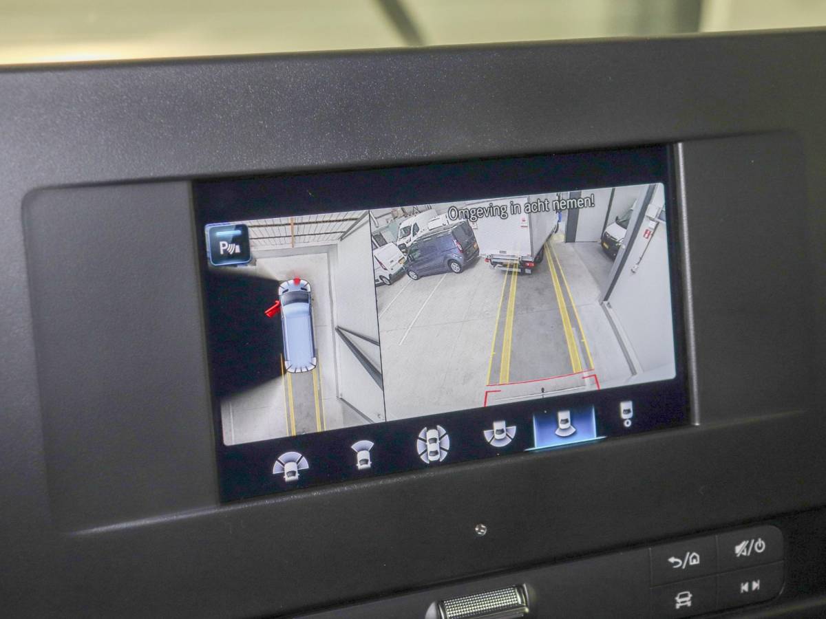 Mercedes-Benz Sprinter Mercedes-Benz Sprinter 315 CDI Automaat L2H2 PRO Airco MBUX Navigatie Adaptive Cruise Control Leder PDC VA + Camera Trekhaak 3500kg Comfortstoel