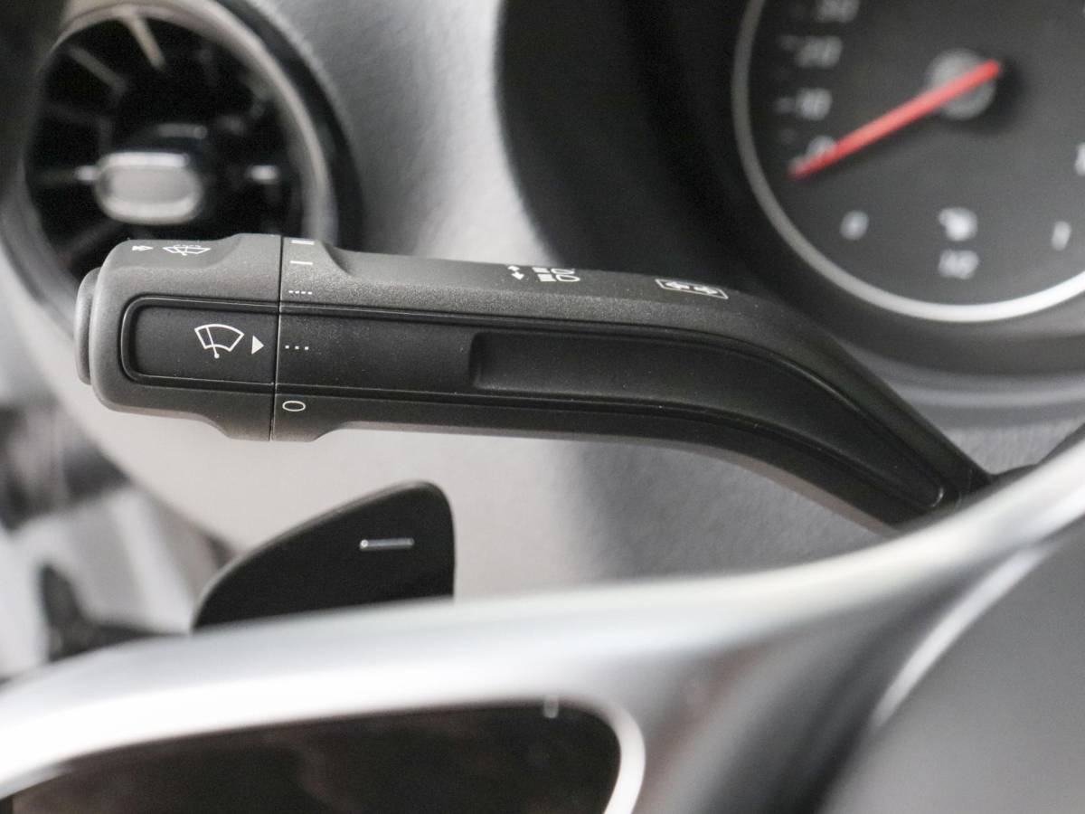 Mercedes-Benz Sprinter Mercedes-Benz Sprinter 315 CDI Automaat L2H2 PRO Airco MBUX Navigatie Adaptive Cruise Control Leder PDC VA + Camera Trekhaak 3500kg Comfortstoel