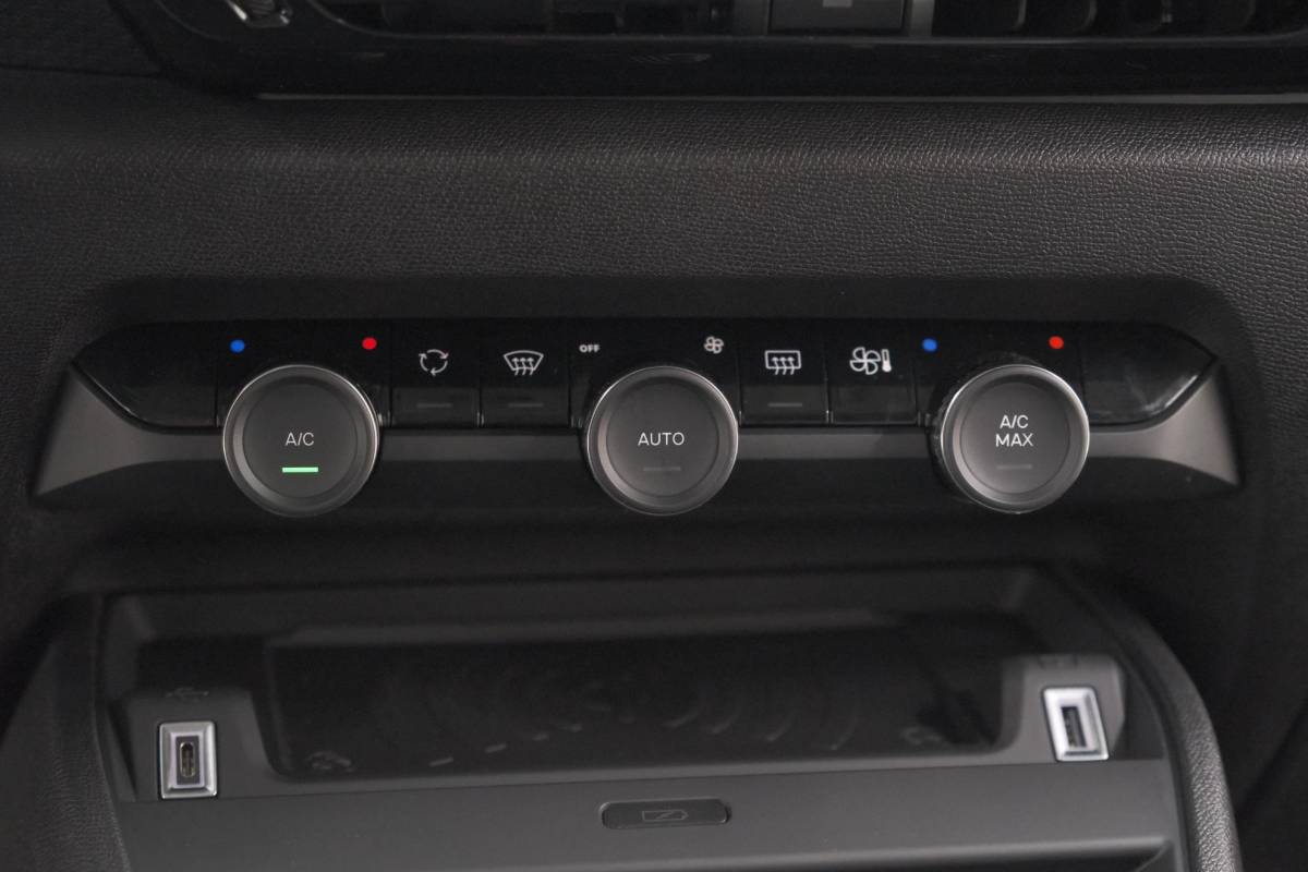 Citroën C4 Citroen C4 1.2 Hybrid 145pk Max | 360 Camera | Adaptieve Cruise Control | Navigatie | Apple Carplay