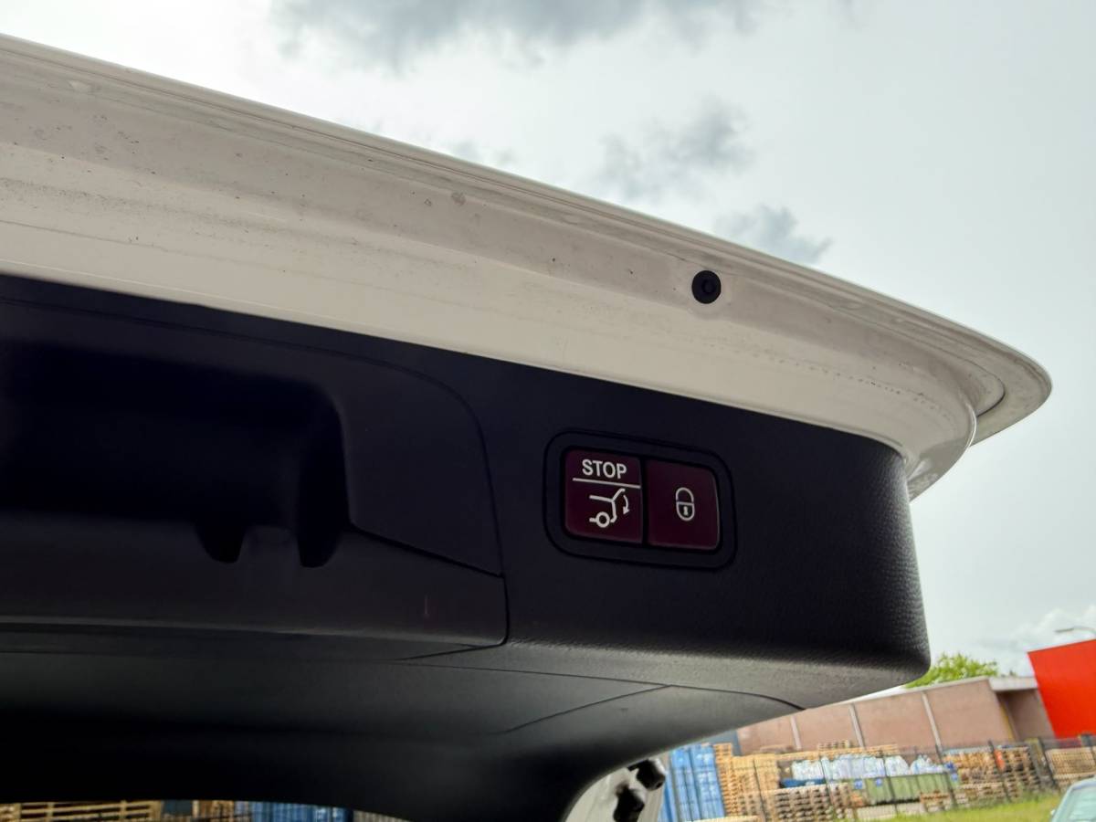 Mercedes-Benz GLC Mercedes-Benz GLC-klasse AMG 43 4MATIC | 3/6/12MND GARANTIE | KUIPSTOELEN | BURMESTER | MEMORY | PANO | ACC | STANDKACHEL | 360 CAMERA | BOMVOL | TREKHAAK |
