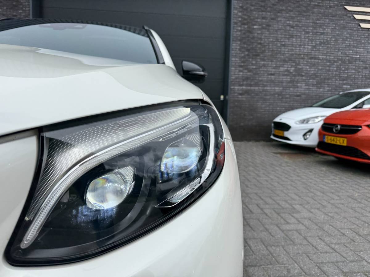 Mercedes-Benz GLC Mercedes-Benz GLC-klasse AMG 43 4MATIC | 3/6/12MND GARANTIE | KUIPSTOELEN | BURMESTER | MEMORY | PANO | ACC | STANDKACHEL | 360 CAMERA | BOMVOL | TREKHAAK |