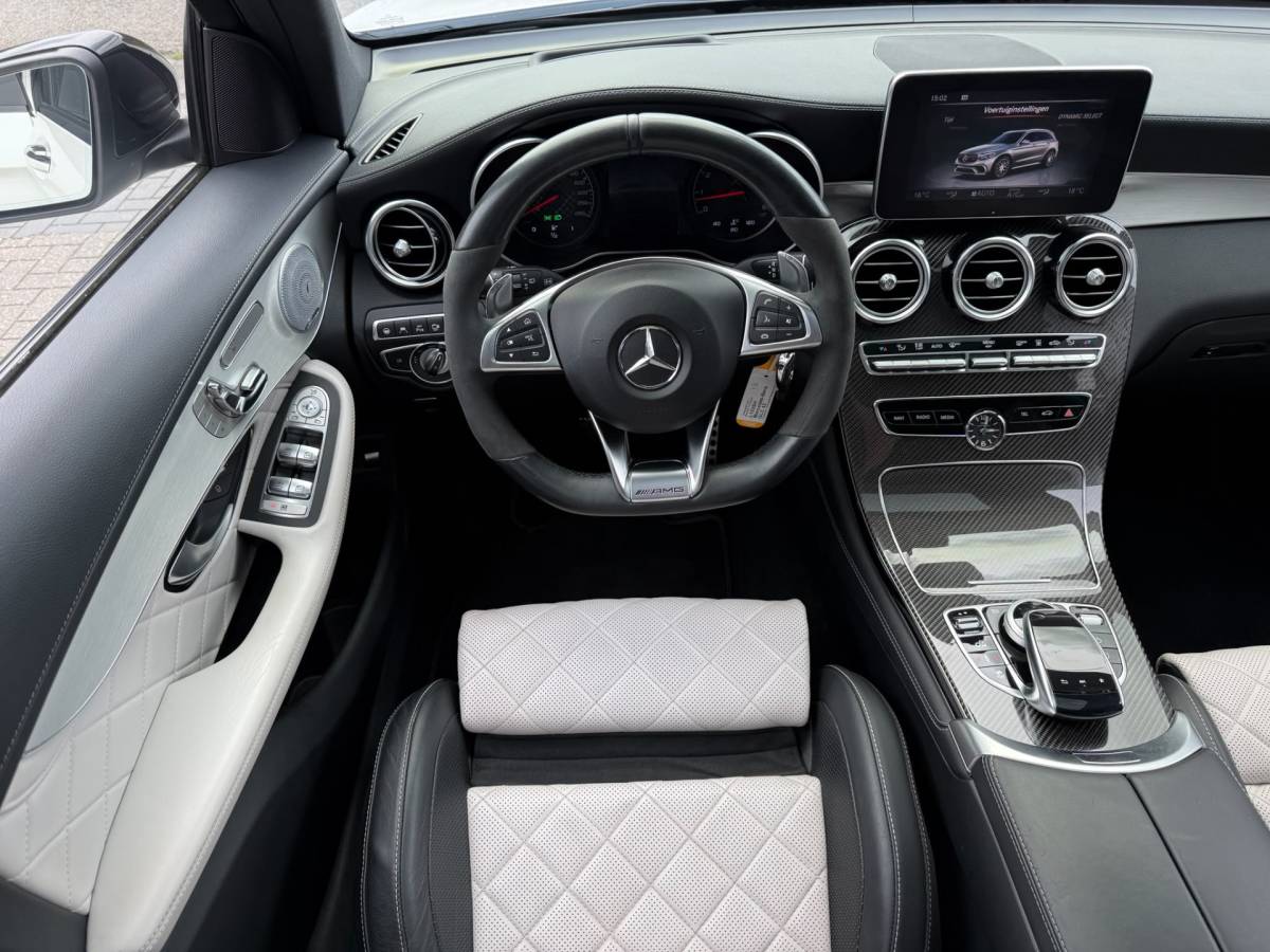 Mercedes-Benz GLC Mercedes-Benz GLC-klasse AMG 43 4MATIC | 3/6/12MND GARANTIE | KUIPSTOELEN | BURMESTER | MEMORY | PANO | ACC | STANDKACHEL | 360 CAMERA | BOMVOL | TREKHAAK |