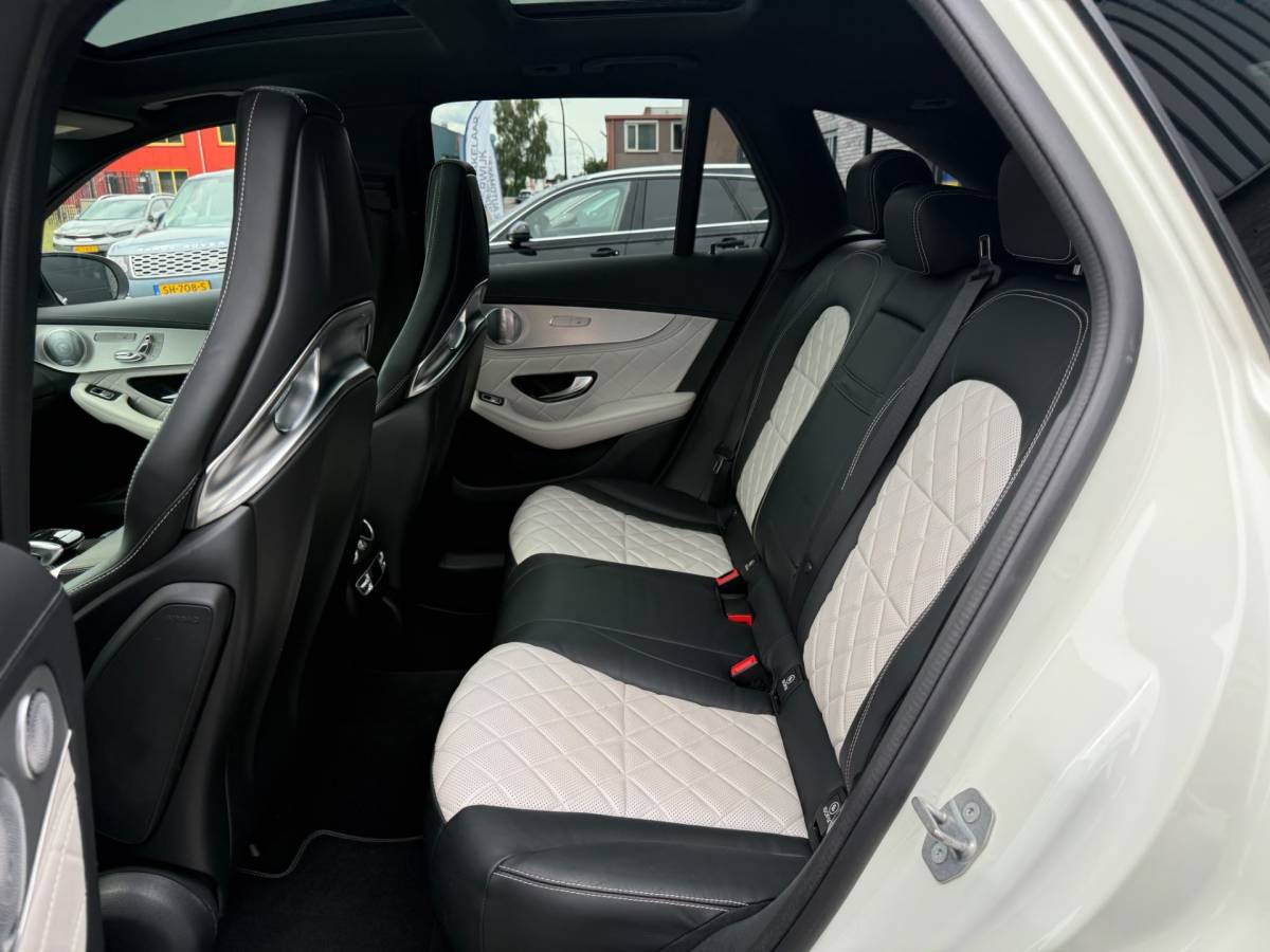 Mercedes-Benz GLC Mercedes-Benz GLC-klasse AMG 43 4MATIC | 3/6/12MND GARANTIE | KUIPSTOELEN | BURMESTER | MEMORY | PANO | ACC | STANDKACHEL | 360 CAMERA | BOMVOL | TREKHAAK |