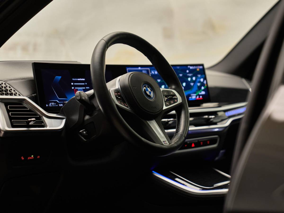 BMW X5 BMW X5 xDrive50e M Sport Pro , pano, H/K, tr.haak, luchtv., Merino, memory, 22″, HUD, privacy