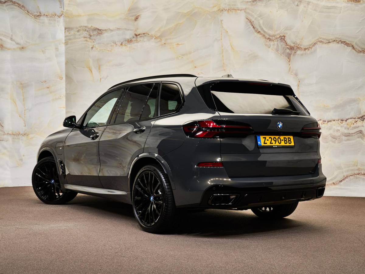BMW X5 BMW X5 xDrive50e M Sport Pro , pano, H/K, tr.haak, luchtv., Merino, memory, 22″, HUD, privacy