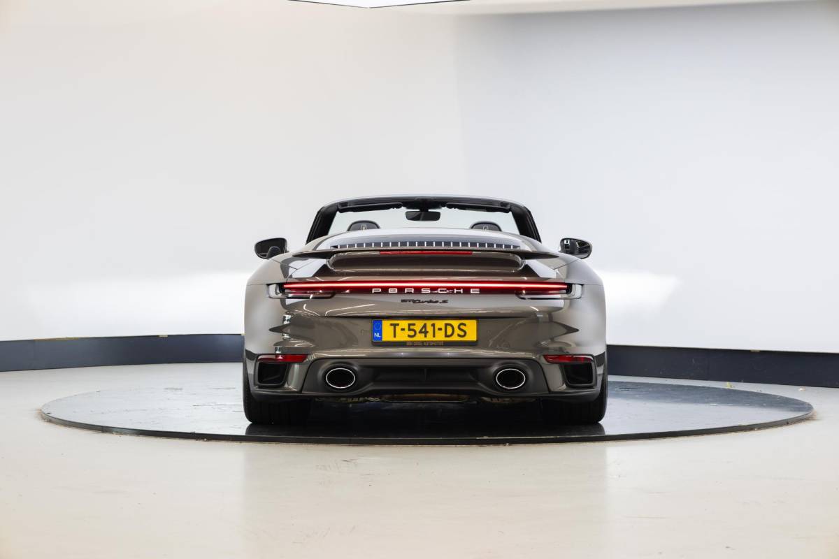 Porsche 911 Porsche 911 Cabrio 3.8 Turbo S | Burmester | PCCB | 360 camera | Lift | Matrix |