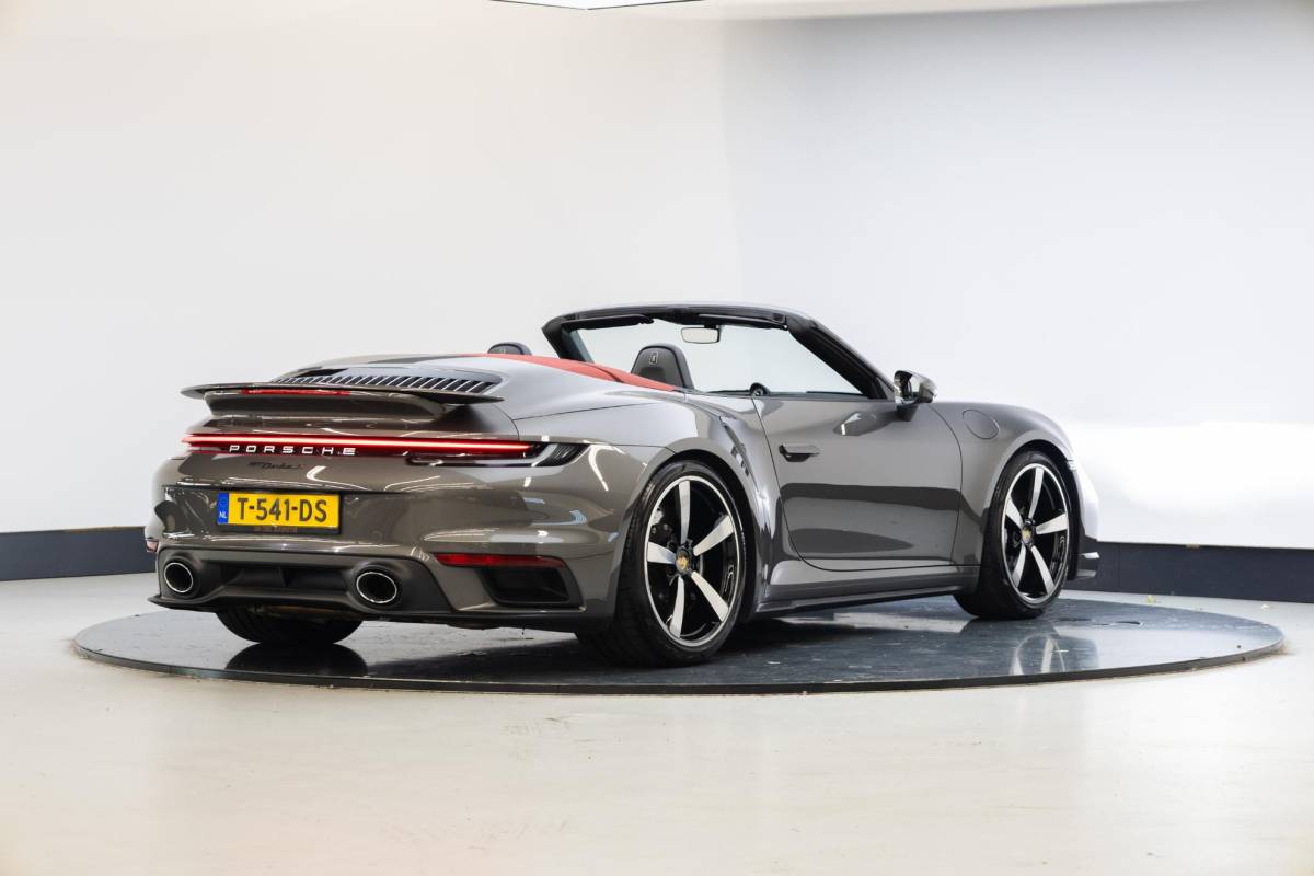 Porsche 911 Porsche 911 Cabrio 3.8 Turbo S | Burmester | PCCB | 360 camera | Lift | Matrix |
