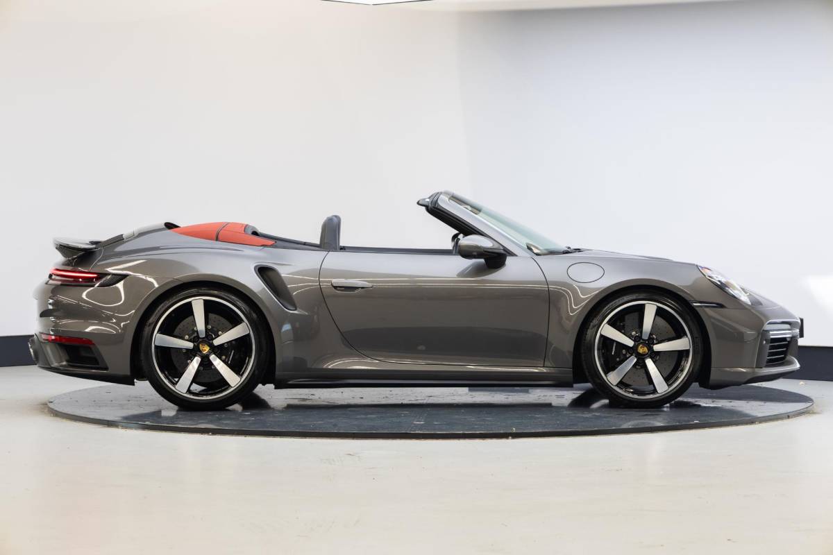Porsche 911 Porsche 911 Cabrio 3.8 Turbo S | Burmester | PCCB | 360 camera | Lift | Matrix |