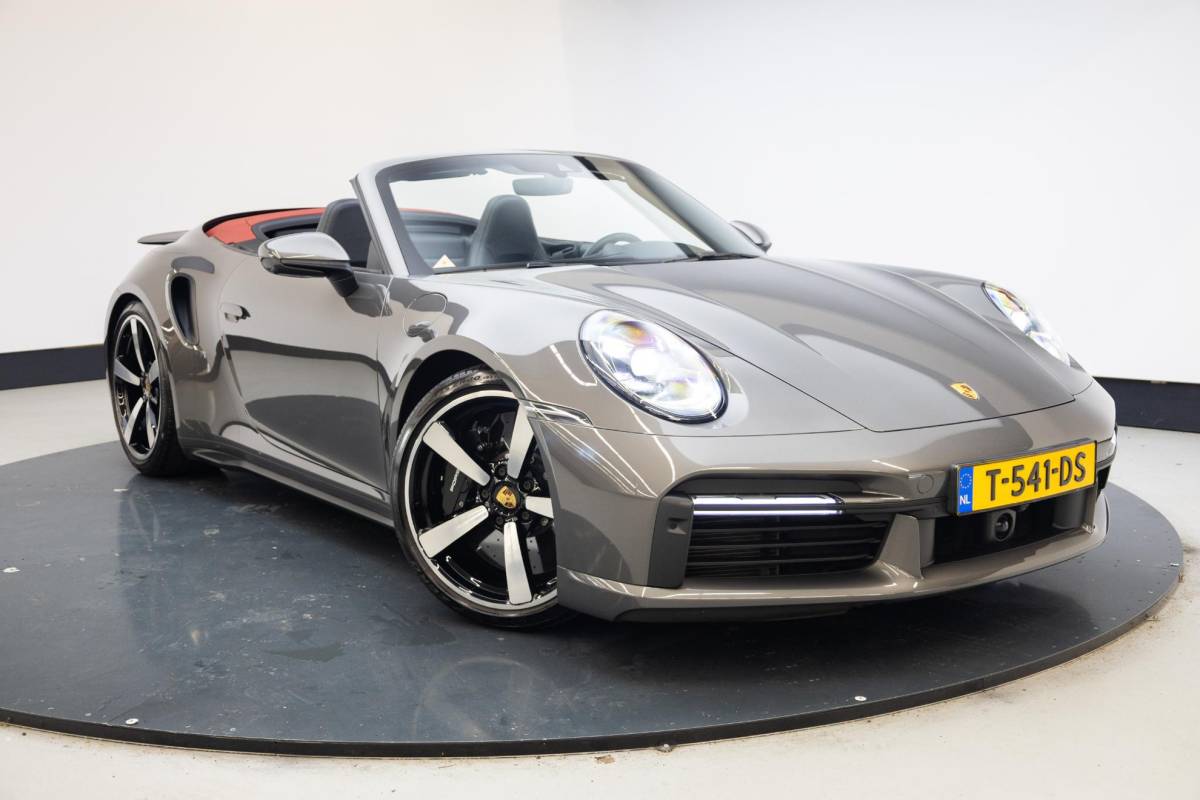 Porsche 911 Porsche 911 Cabrio 3.8 Turbo S | Burmester | PCCB | 360 camera | Lift | Matrix |