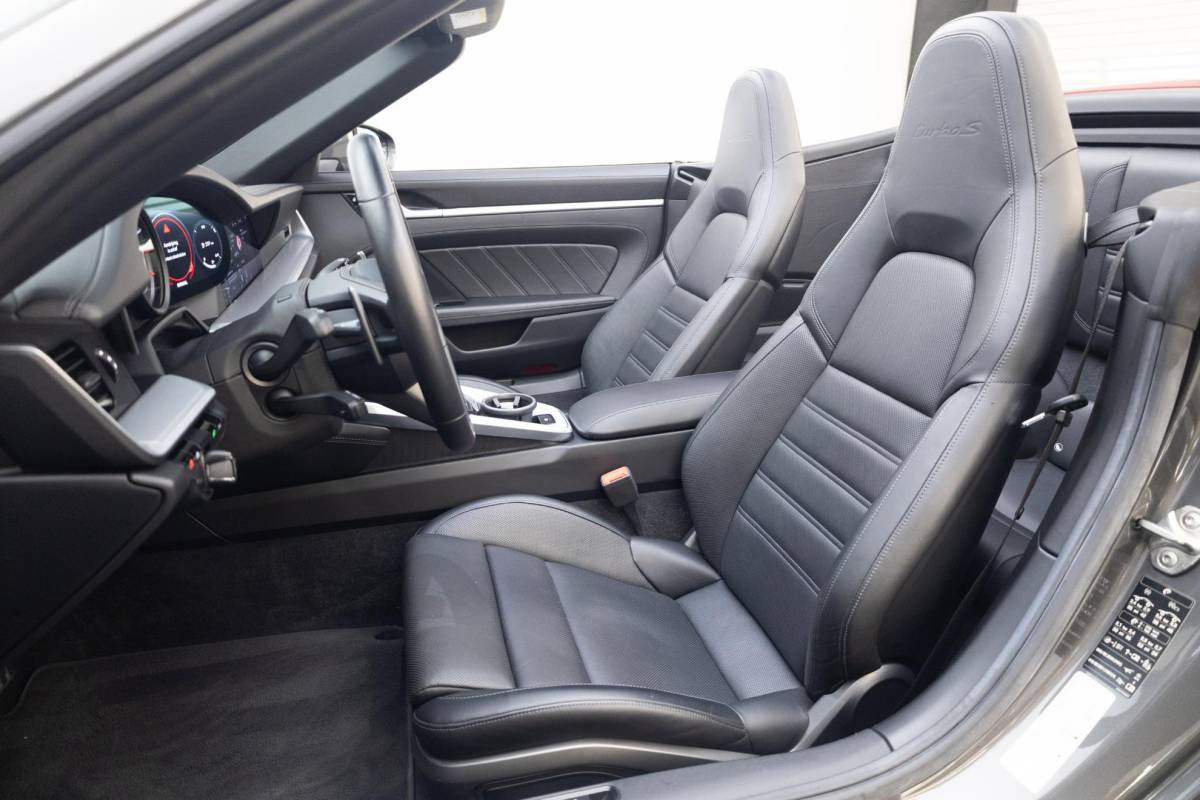 Porsche 911 Porsche 911 Cabrio 3.8 Turbo S | Burmester | PCCB | 360 camera | Lift | Matrix |