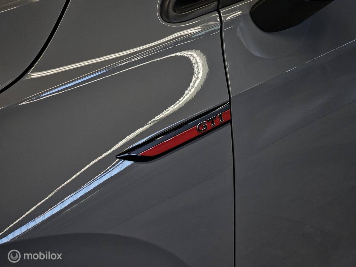 Volkswagen Golf Volkswagen Golf 2.0 TSI GTI Panorama/Leder/HUD/Harman Kardon/Stoelventilatie