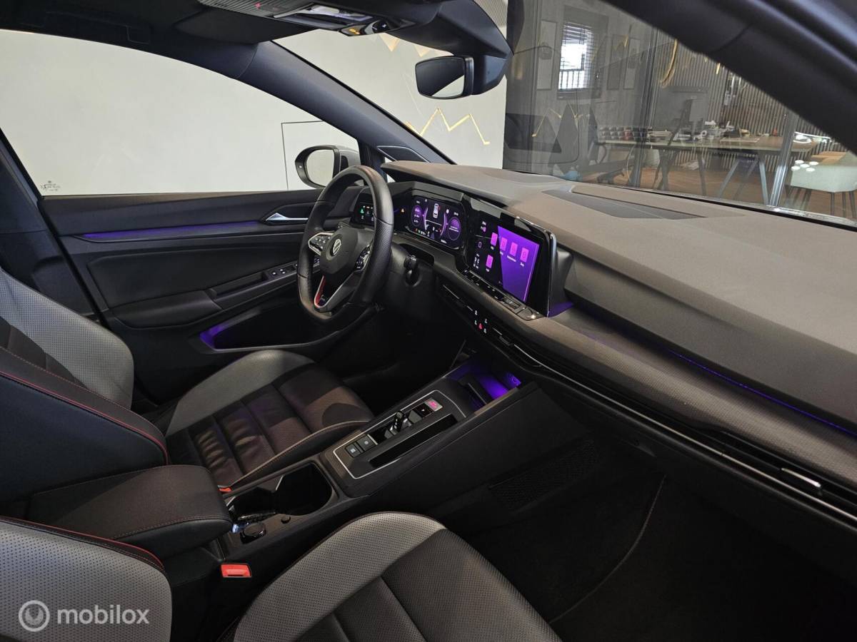 Volkswagen Golf Volkswagen Golf 2.0 TSI GTI Panorama/Leder/HUD/Harman Kardon/Stoelventilatie