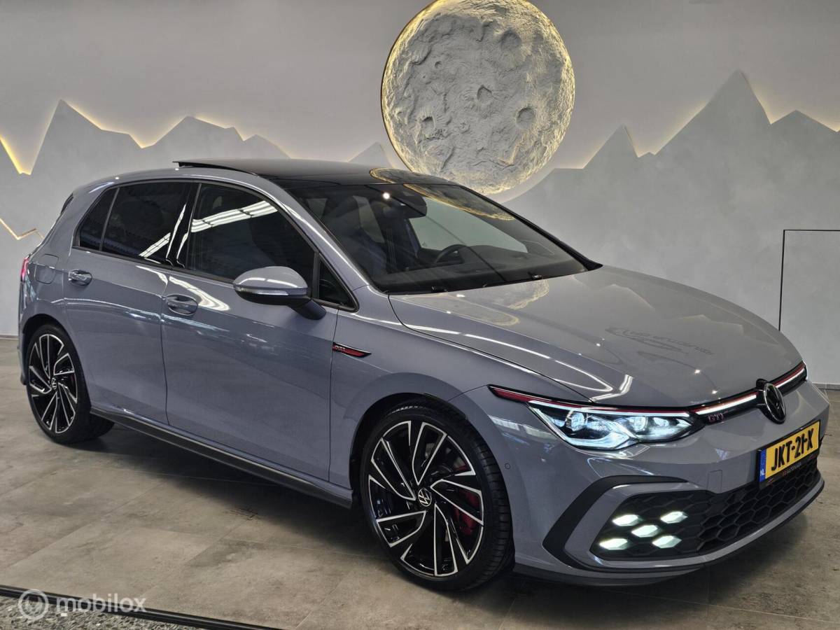 Volkswagen Golf Volkswagen Golf 2.0 TSI GTI Panorama/Leder/HUD/Harman Kardon/Stoelventilatie