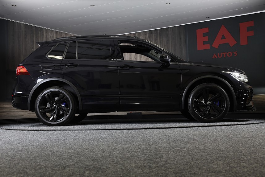 Volkswagen Tiguan Volkswagen TIGUAN 1.4 TSI eHybrid R-Line Business+ / Leder / Memory / Elek Stoelen / Acc / Dode Hoek / 360 Camera / Head Up / Pano