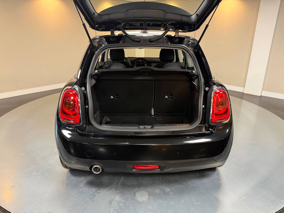 MINI 3-Deurs Mini 3-Deurs 1.5 Cooper *Dealer OH* Wireless Carplay|Racing stripes|Navi|Cruise|Neon-ring|NAP