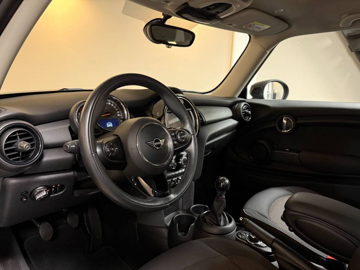 MINI 3-Deurs Mini 3-Deurs 1.5 Cooper *Dealer OH* Wireless Carplay|Racing stripes|Navi|Cruise|Neon-ring|NAP