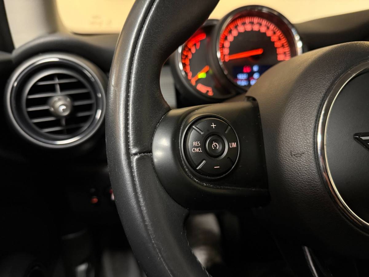 MINI 3-Deurs Mini 3-Deurs 1.5 Cooper *Dealer OH* Wireless Carplay|Racing stripes|Navi|Cruise|Neon-ring|NAP