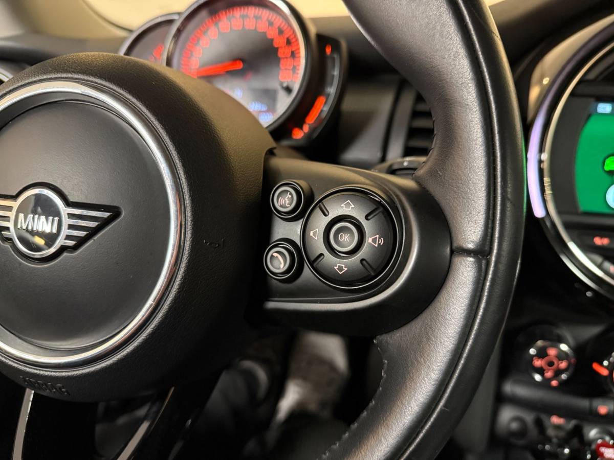 MINI 3-Deurs Mini 3-Deurs 1.5 Cooper *Dealer OH* Wireless Carplay|Racing stripes|Navi|Cruise|Neon-ring|NAP