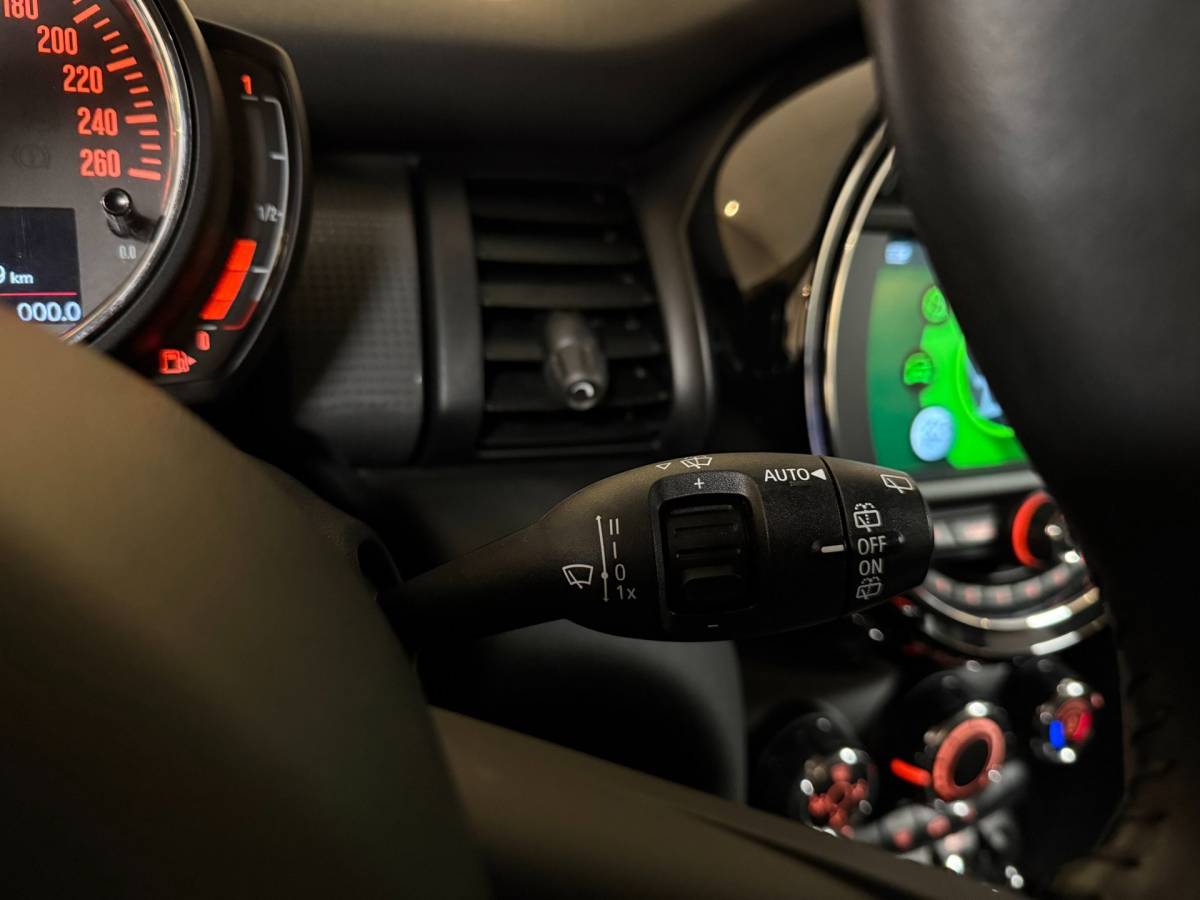 MINI 3-Deurs Mini 3-Deurs 1.5 Cooper *Dealer OH* Wireless Carplay|Racing stripes|Navi|Cruise|Neon-ring|NAP