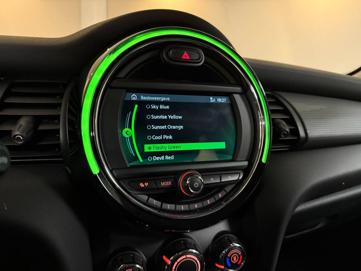 MINI 3-Deurs Mini 3-Deurs 1.5 Cooper *Dealer OH* Wireless Carplay|Racing stripes|Navi|Cruise|Neon-ring|NAP