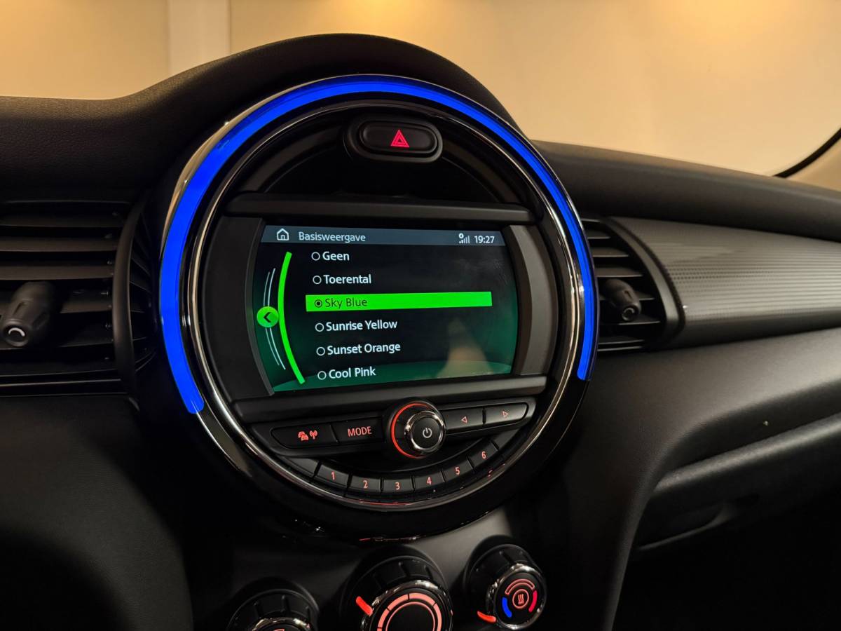 MINI 3-Deurs Mini 3-Deurs 1.5 Cooper *Dealer OH* Wireless Carplay|Racing stripes|Navi|Cruise|Neon-ring|NAP