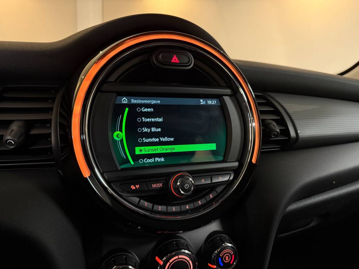 MINI 3-Deurs Mini 3-Deurs 1.5 Cooper *Dealer OH* Wireless Carplay|Racing stripes|Navi|Cruise|Neon-ring|NAP