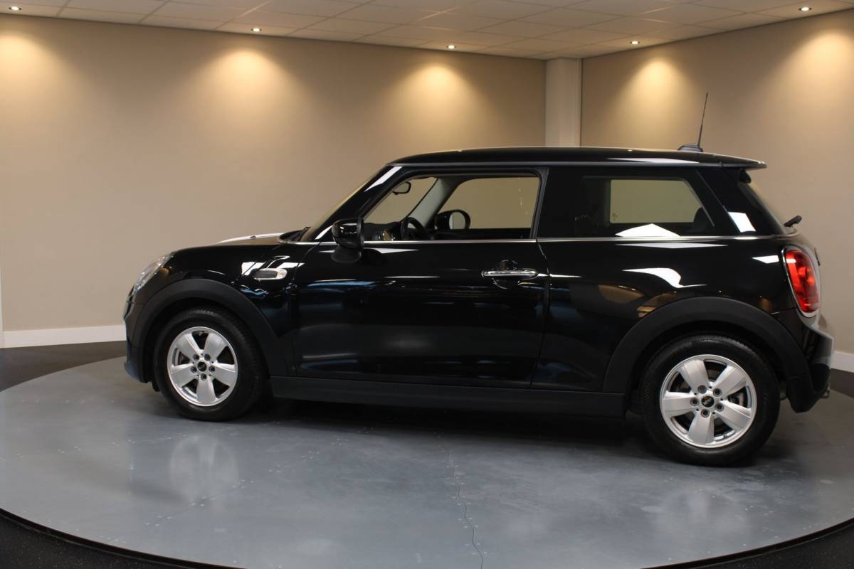 MINI 3-Deurs Mini 3-Deurs 1.5 Cooper *Dealer OH* Wireless Carplay|Racing stripes|Navi|Cruise|Neon-ring|NAP