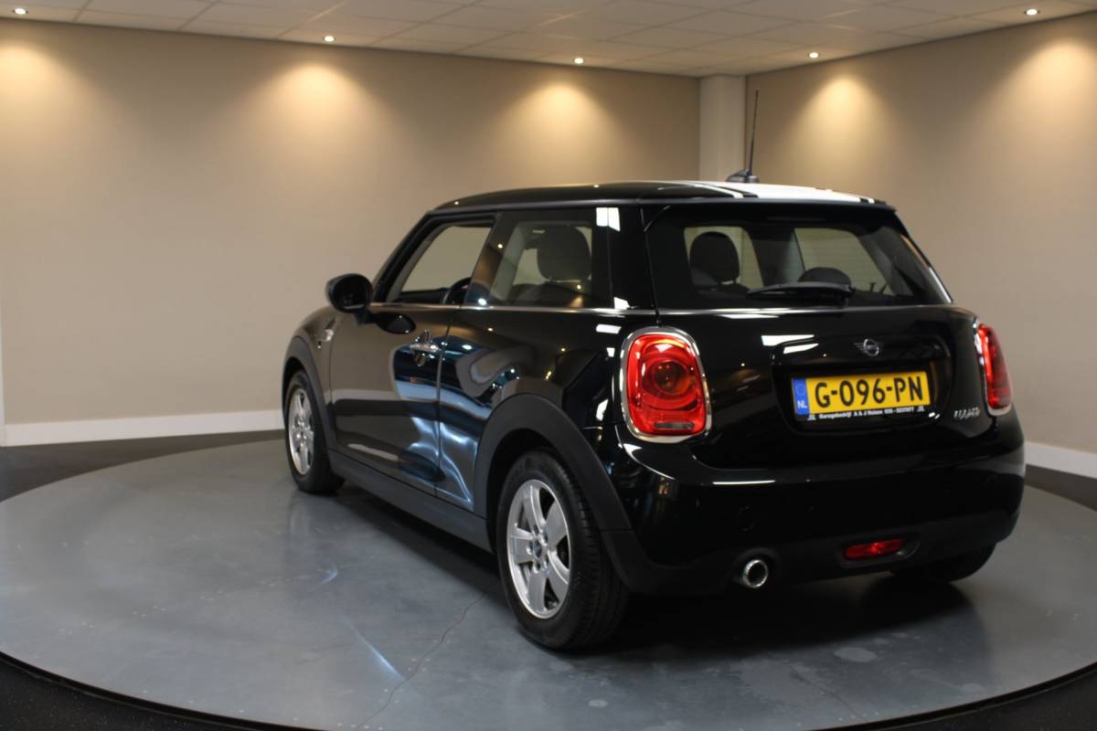 MINI 3-Deurs Mini 3-Deurs 1.5 Cooper *Dealer OH* Wireless Carplay|Racing stripes|Navi|Cruise|Neon-ring|NAP