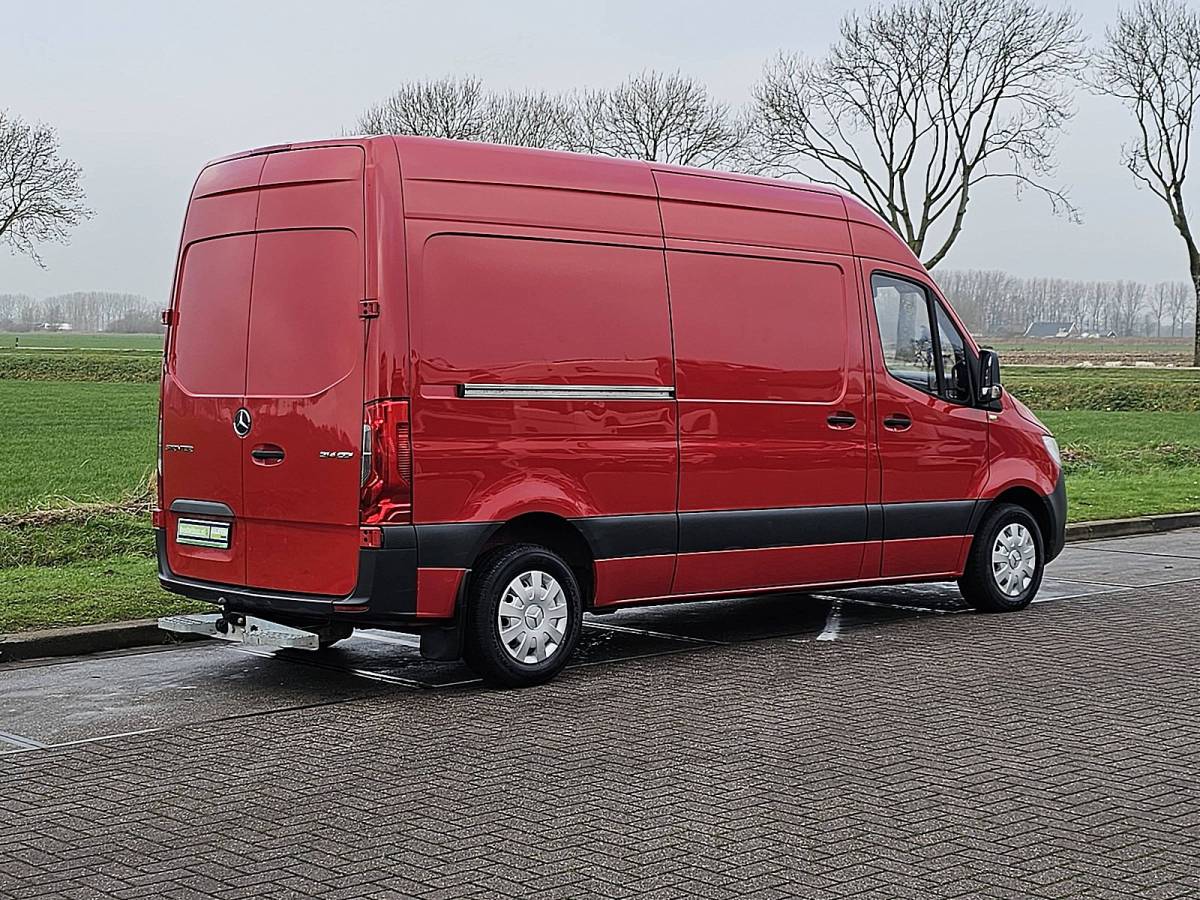Mercedes-Benz Sprinter MERCEDES-BENZ SPRINTER 214 l2h2 airco automaat
