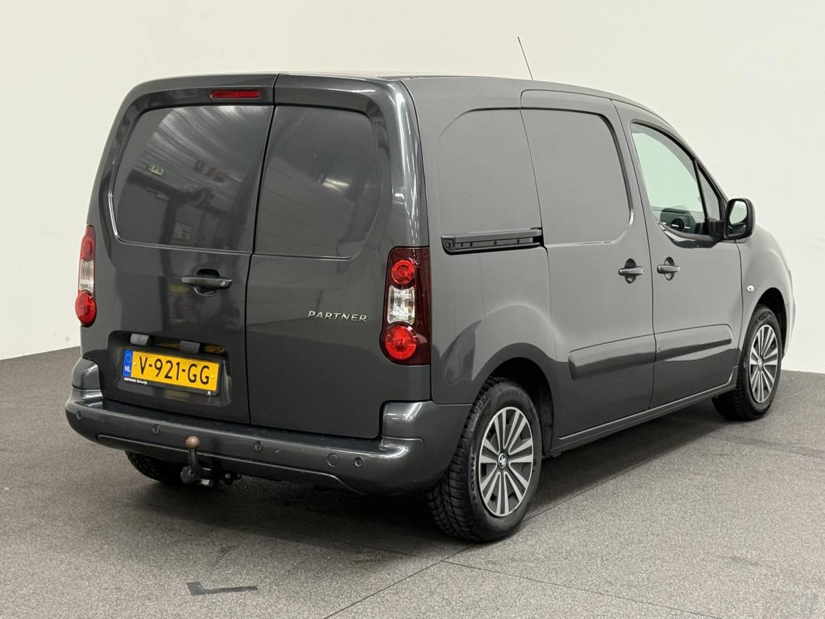 Peugeot Partner Peugeot Partner 120 1.6 BlueHDi 75 L1 XR MARGE Airco Navigatie Cruise Control Trekhaak Parkeersensoren