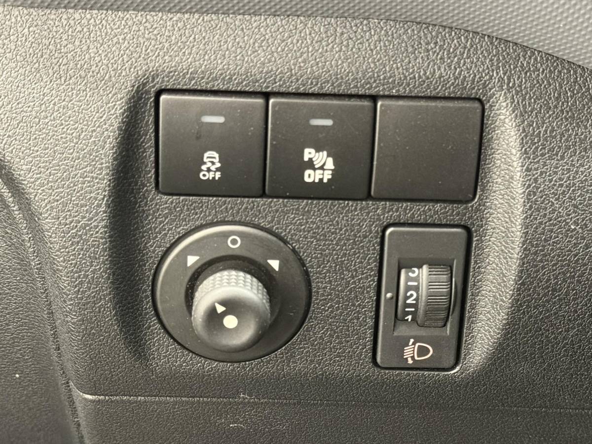 Peugeot Partner Peugeot Partner 120 1.6 BlueHDi 75 L1 XR MARGE Airco Navigatie Cruise Control Trekhaak Parkeersensoren