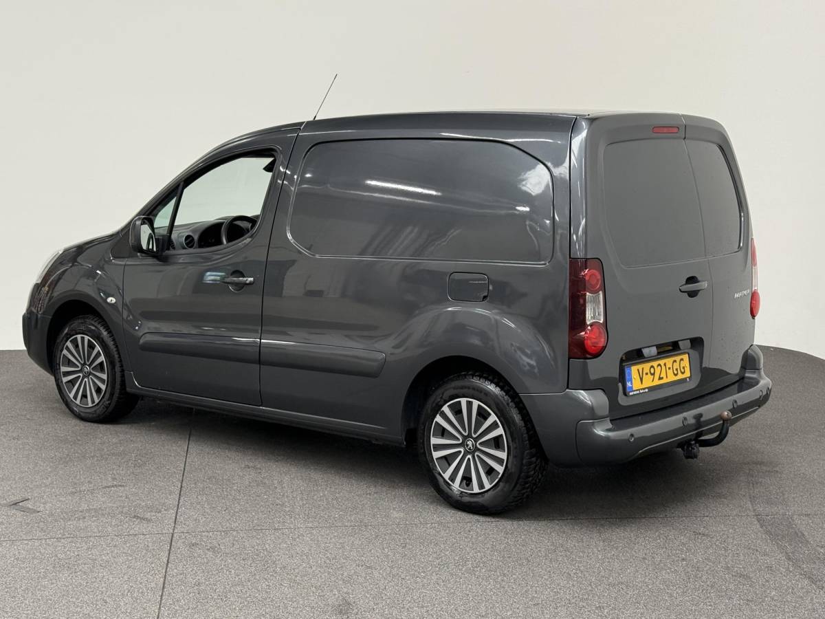 Peugeot Partner Peugeot Partner 120 1.6 BlueHDi 75 L1 XR MARGE Airco Navigatie Cruise Control Trekhaak Parkeersensoren