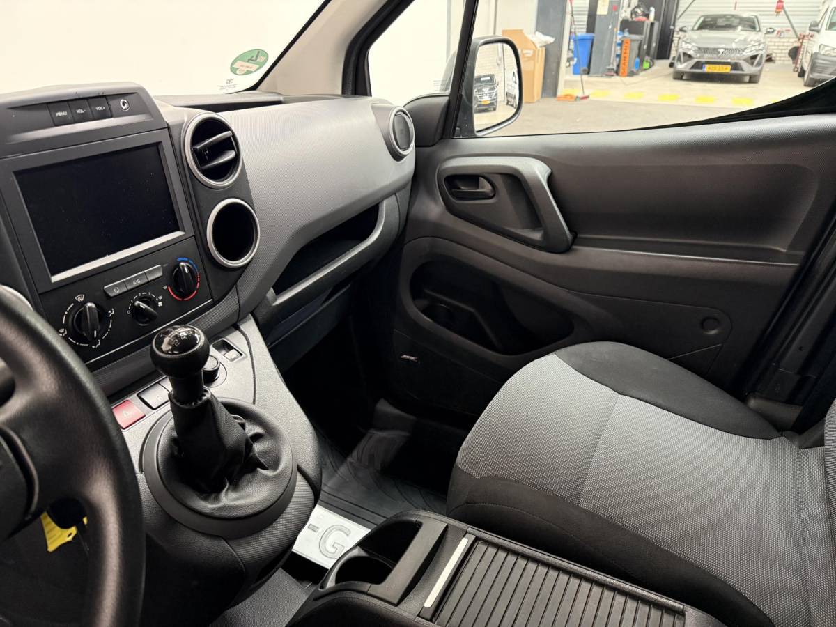Peugeot Partner Peugeot Partner 120 1.6 BlueHDi 75 L1 XR MARGE Airco Navigatie Cruise Control Trekhaak Parkeersensoren
