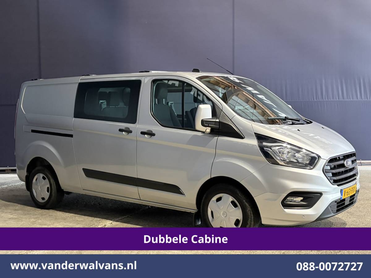 Ford Transit Custom Ford Transit Custom 2.0 TDCI 131pk L2H1 Dubbele Cabine Euro6 Airco | 5-Zits | Camera | Apple Carplay | LED | 2800kg Trekhaak Android Auto, Cruisecontrol, Parkeersensoren, Stoelverwarming, Verwarmde voorruit, Dakdragers