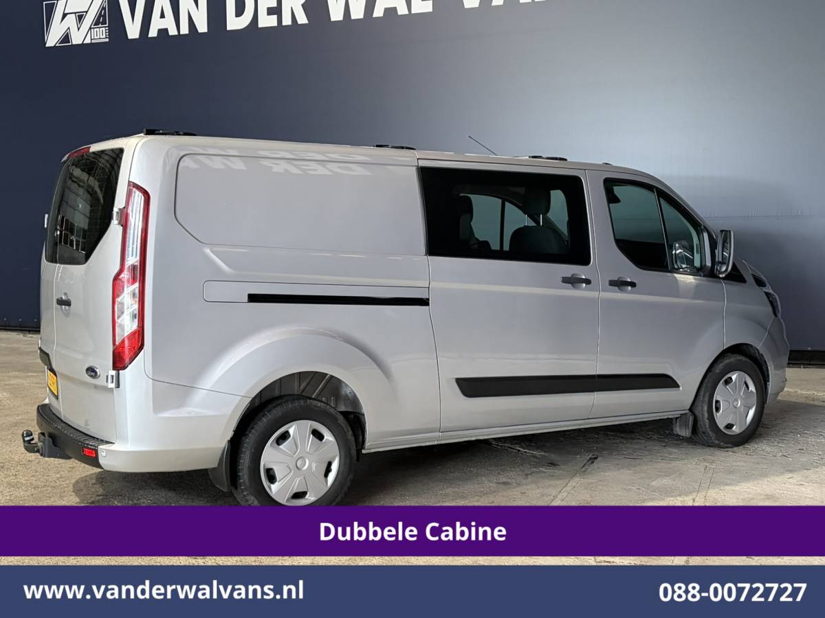 Ford Transit Custom Ford Transit Custom 2.0 TDCI 131pk L2H1 Dubbele Cabine Euro6 Airco | 5-Zits | Camera | Apple Carplay | LED | 2800kg Trekhaak Android Auto, Cruisecontrol, Parkeersensoren, Stoelverwarming, Verwarmde voorruit, Dakdragers