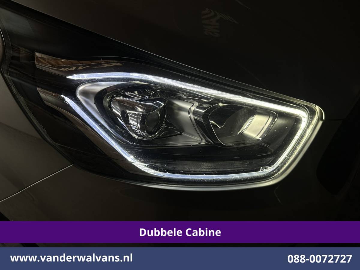 Ford Transit Custom Ford Transit Custom 2.0 TDCI 131pk L2H1 Dubbele Cabine Euro6 Airco | 5-Zits | Camera | Apple Carplay | LED | 2800kg Trekhaak Android Auto, Cruisecontrol, Parkeersensoren, Stoelverwarming, Verwarmde voorruit, Dakdragers