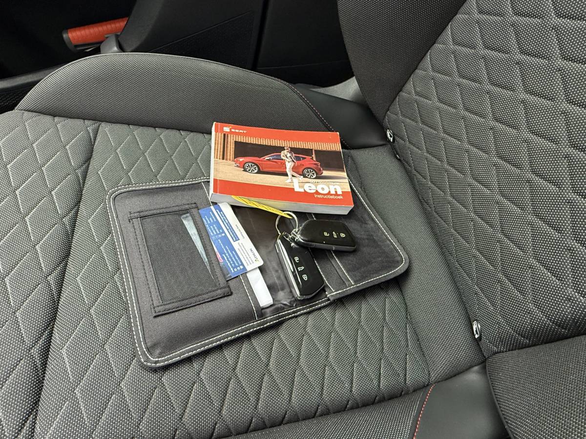 SEAT Leon SEAT Leon Sportstourer BWJ 2021 1.5 150 PK TSI FR FULL LED | CARPLAY + ANDROID | DAB + | NAVI | CLIMA | CRUISE | LMV | PDC