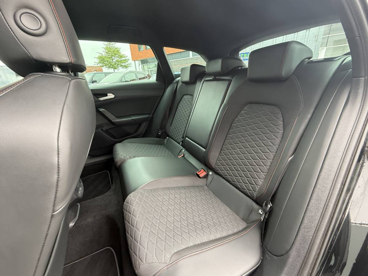 SEAT Leon SEAT Leon Sportstourer BWJ 2021 1.5 150 PK TSI FR FULL LED | CARPLAY + ANDROID | DAB + | NAVI | CLIMA | CRUISE | LMV | PDC
