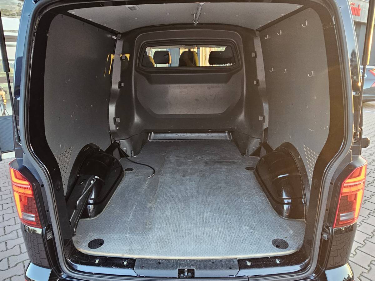 Volkswagen Transporter Volkswagen Transporter 2.0 TDI 150PK 4MOTION DSG L2H1 Dubbele cabine | LED | Cruise | Camera | PDC | Marge | Standkachel | App-connect | 4X4 |