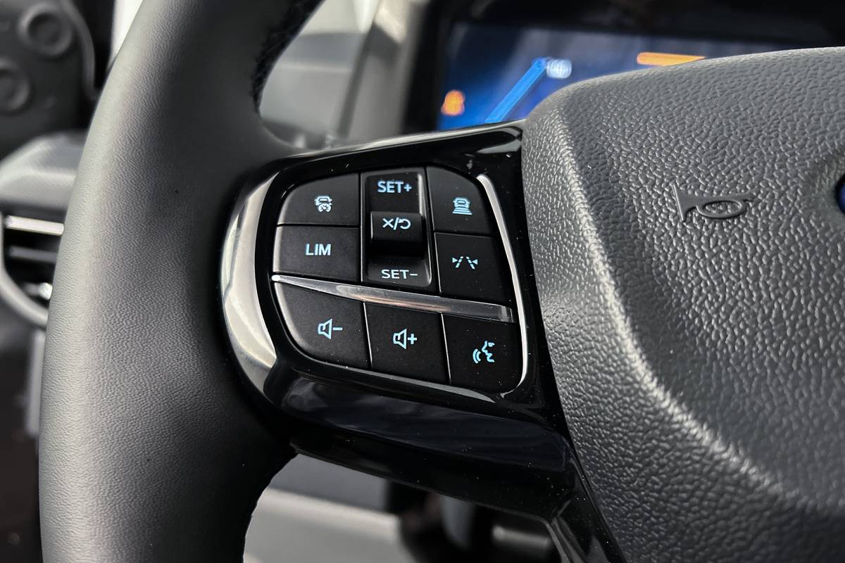 Ford  Ford E-Custom 340 L2 Limited | 2x schuifdeur | Stoelverwarming | Adaptieve cruise control