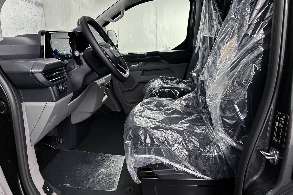 Ford  Ford E-Custom 340 L2 Limited | 2x schuifdeur | Stoelverwarming | Adaptieve cruise control