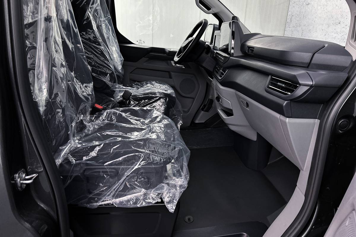 Ford  Ford E-Custom 340 L2 Limited | 2x schuifdeur | Stoelverwarming | Adaptieve cruise control