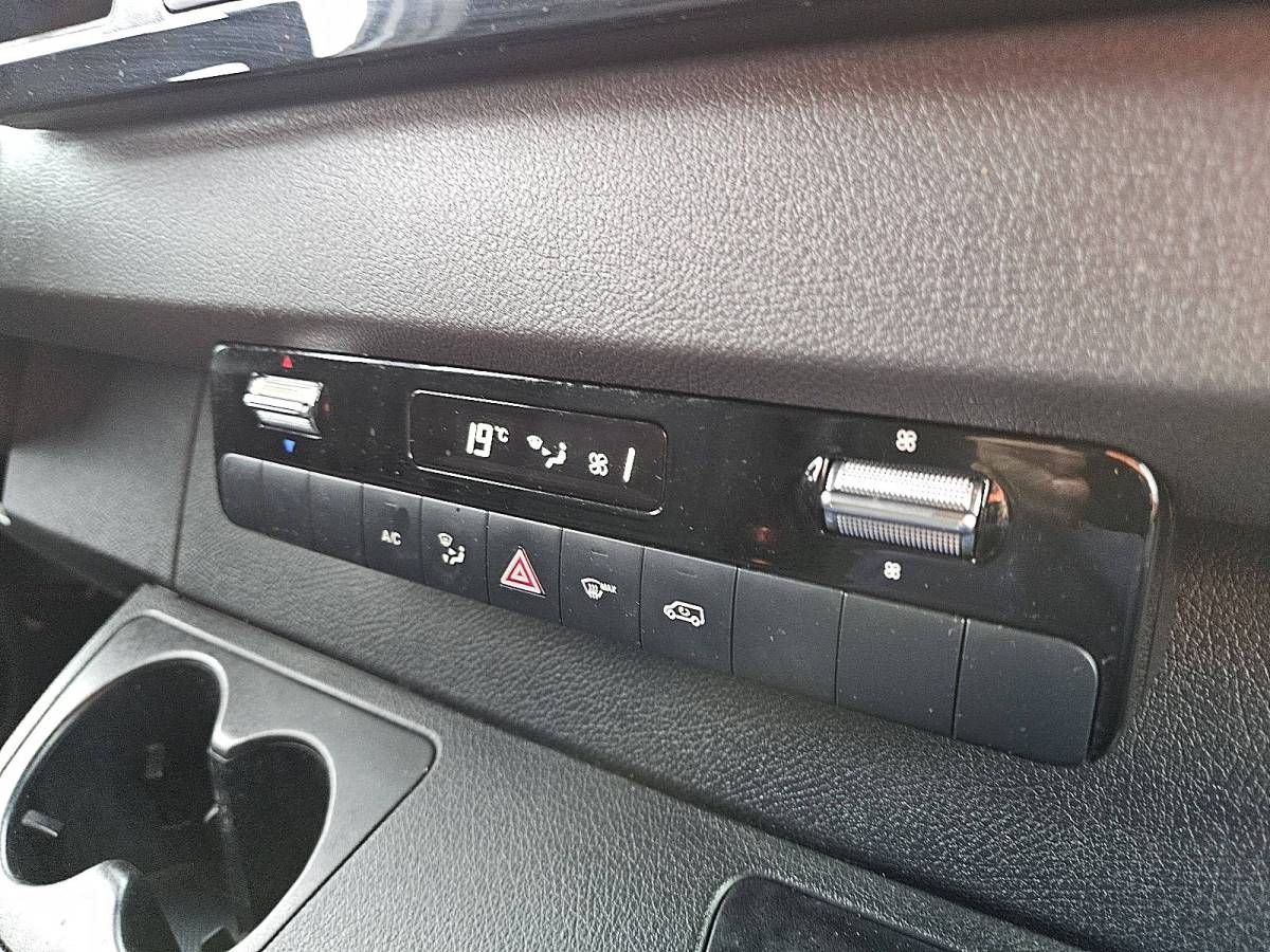 Mercedes-Benz Sprinter MERCEDES-BENZ SPRINTER 319 l2h1 v6 led mbux10