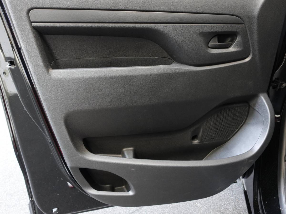 Peugeot Expert Peugeot Expert 145PK L3 Automaat Navigatie Apple Carplay Cruise control Trekhaak Parkeersensoren Euro6